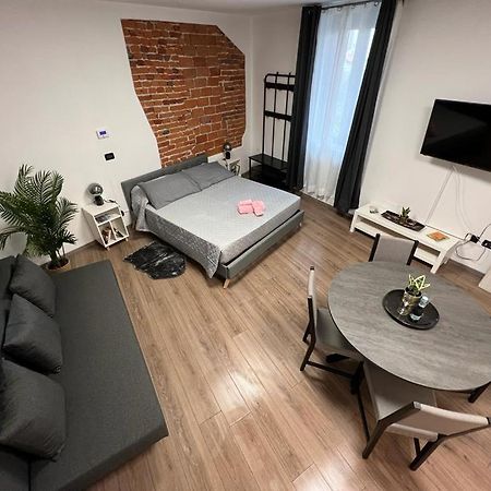 Regis B&B Appartamenti Centro Storico Chivasso Ngoại thất bức ảnh