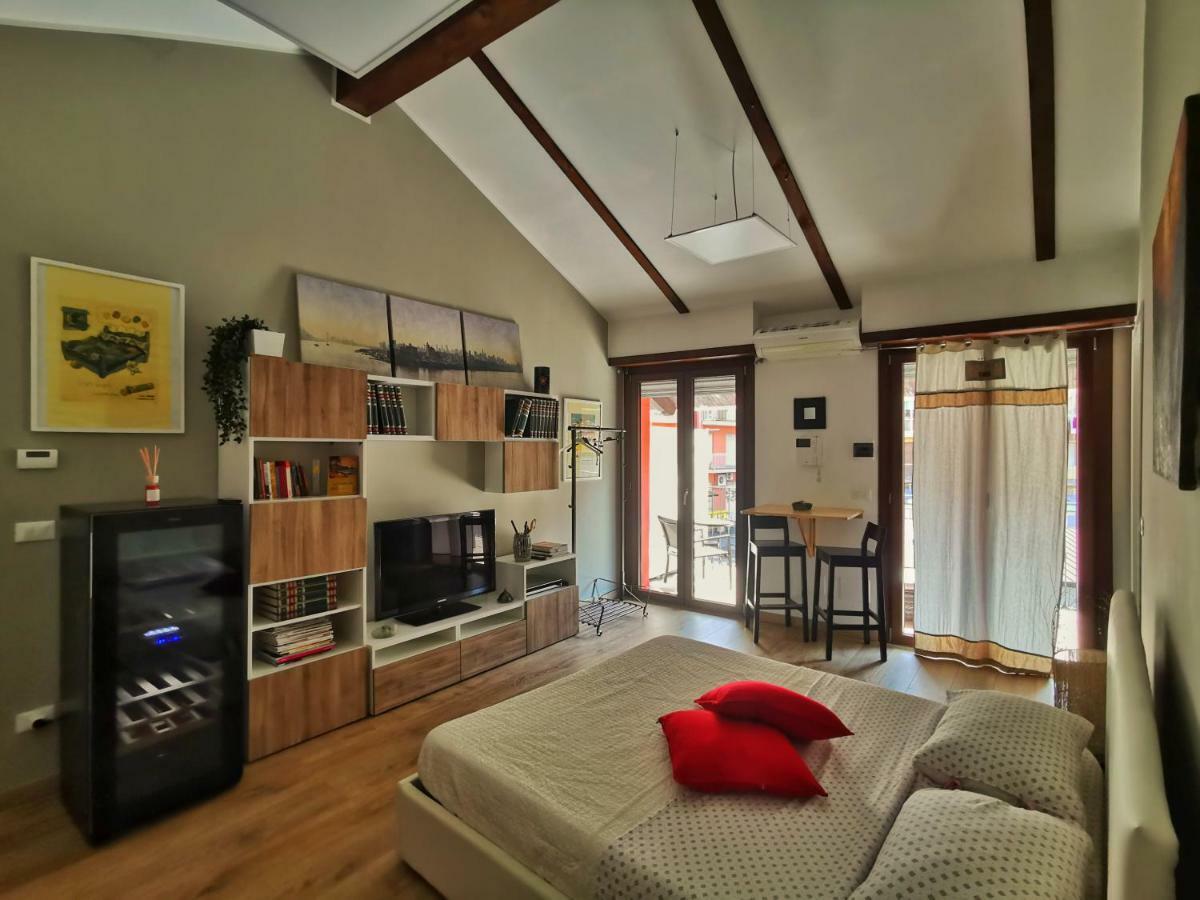 Regis B&B Appartamenti Centro Storico Chivasso Ngoại thất bức ảnh